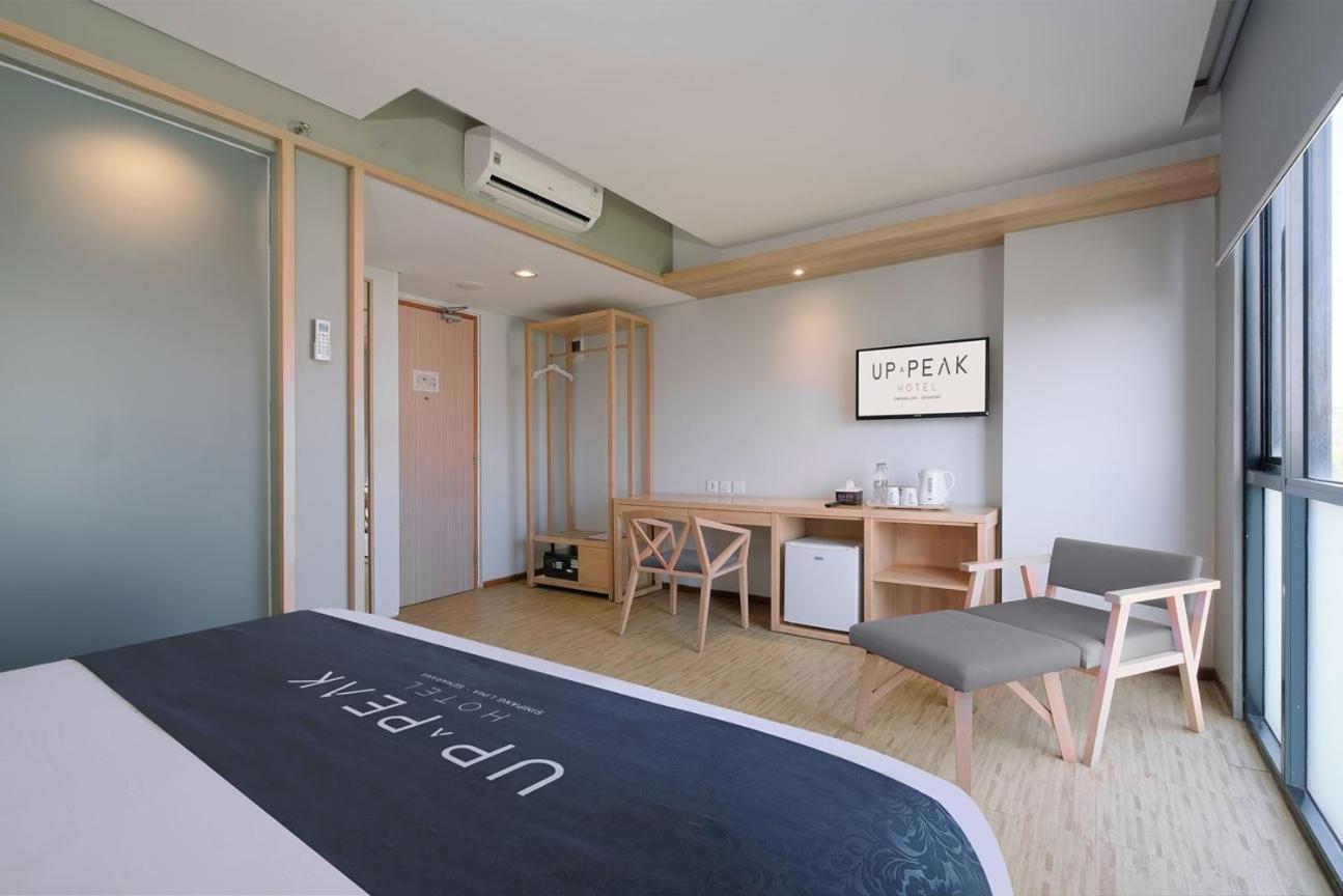 Up-Peak Hotel Simpang Lima Semarang Formerly Ha-Ka Simpanglima Hotel Semarang Ngoại thất bức ảnh