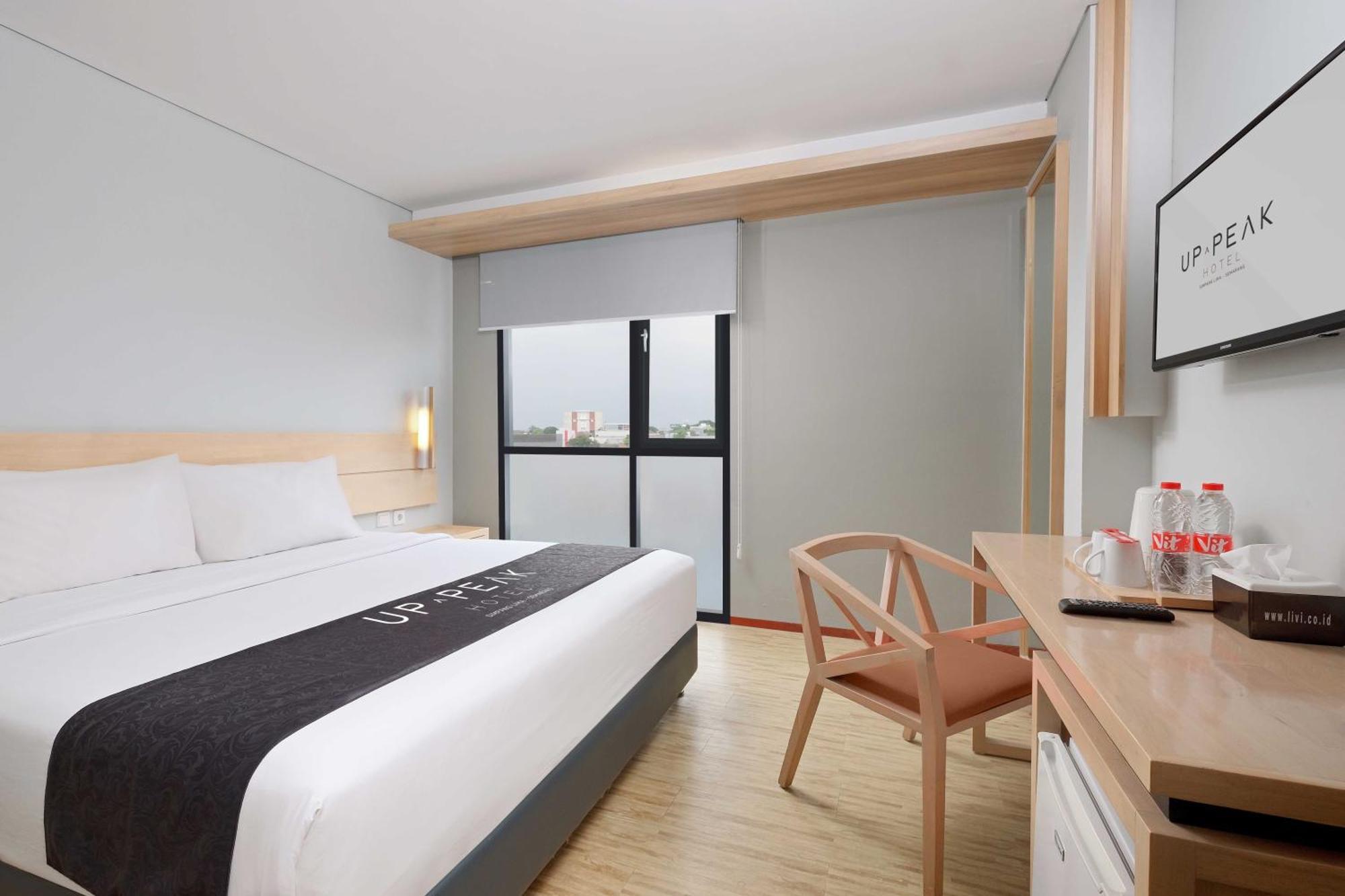 Up-Peak Hotel Simpang Lima Semarang Formerly Ha-Ka Simpanglima Hotel Semarang Ngoại thất bức ảnh