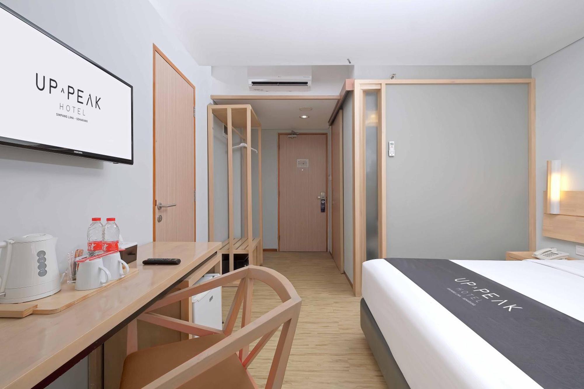 Up-Peak Hotel Simpang Lima Semarang Formerly Ha-Ka Simpanglima Hotel Semarang Ngoại thất bức ảnh