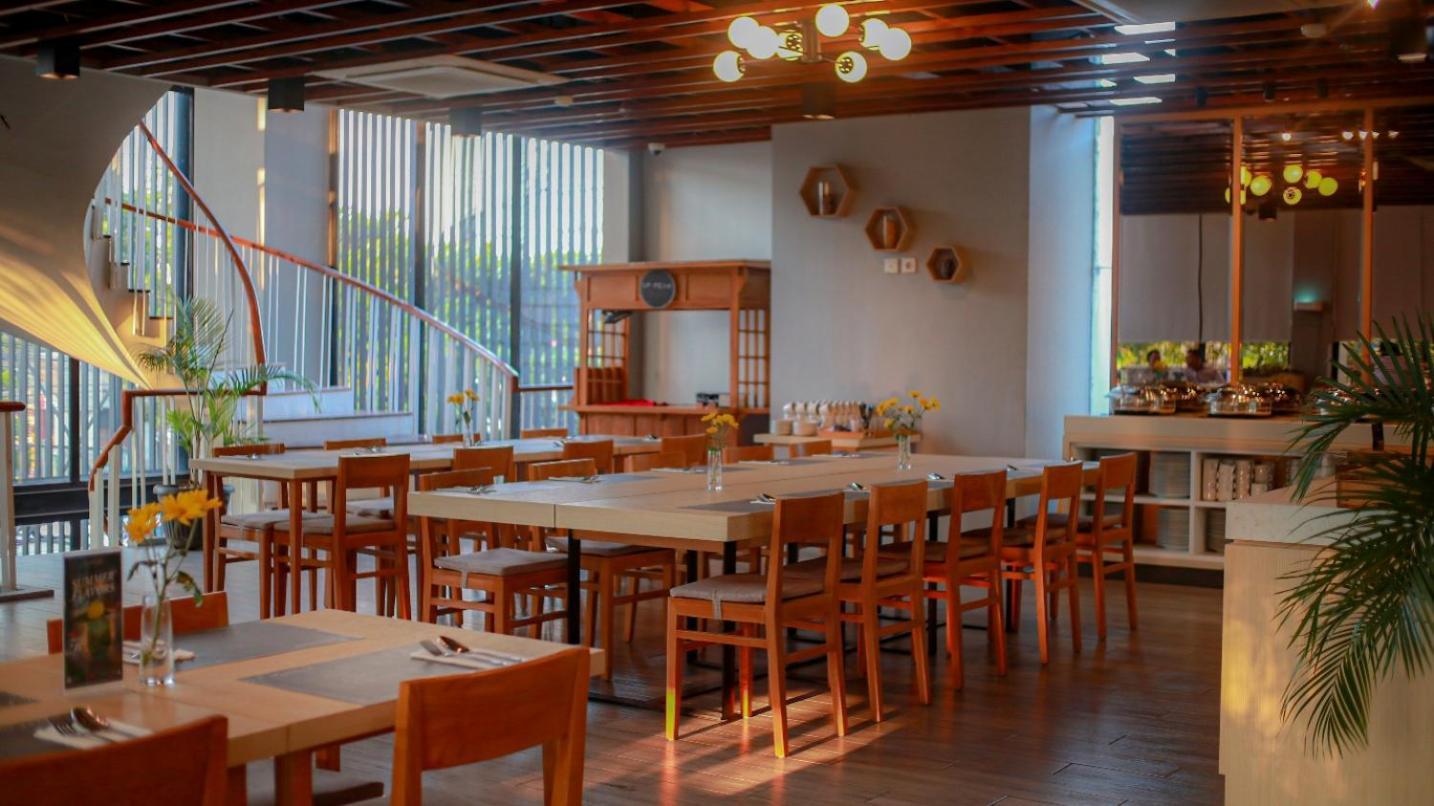 Up-Peak Hotel Simpang Lima Semarang Formerly Ha-Ka Simpanglima Hotel Semarang Ngoại thất bức ảnh